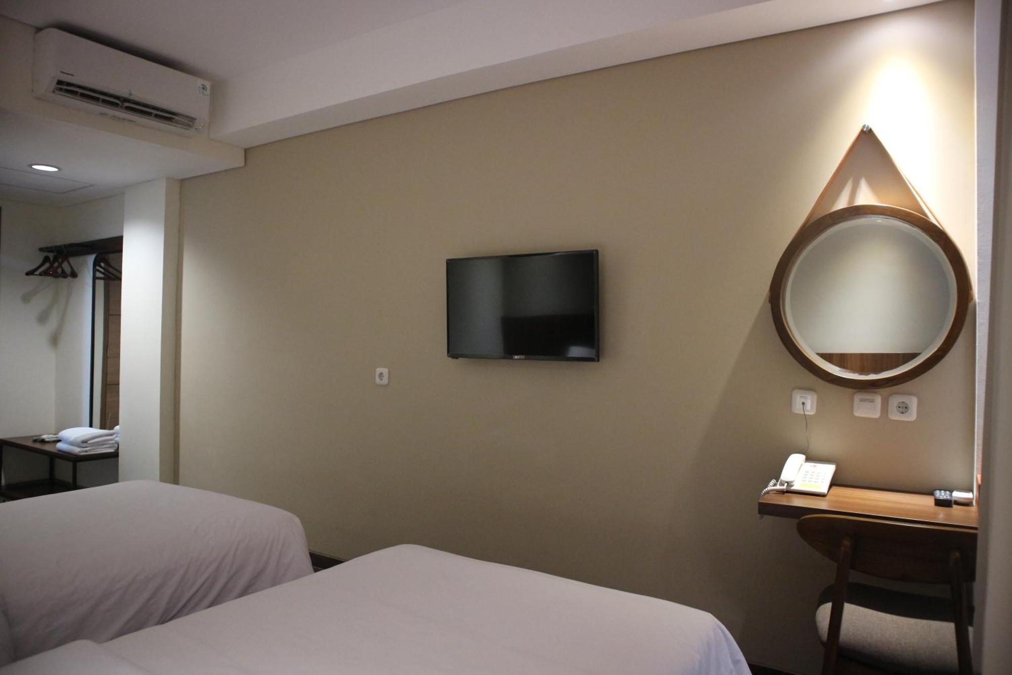 Bianco Costel Hotel Bogor Bagian luar foto